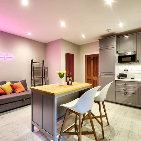 Stylish & Spacious 3 Bedroom Apt In Finnieston, West End กลาสโกว์ ภายนอก รูปภาพ